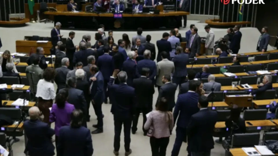 Licença ambiental especial para liberar obras da BR-319 é aprovada e segue para sanção de Lula