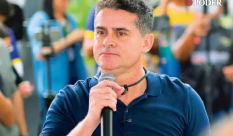 Desaprovação de David Almeida chega a 63% e coloca prefeito na liderança da rejeição