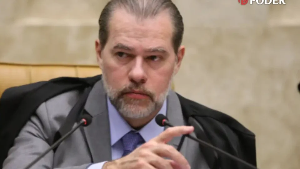 Toffoli viaja para final da Libertadores em jato com advogado ligado ao caso Banco Master