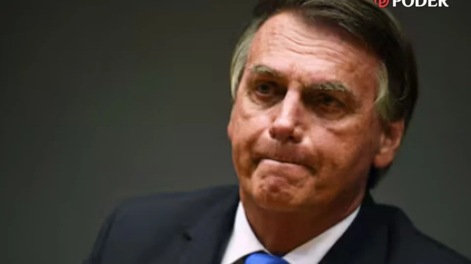 Defesa de Bolsonaro pede cirurgia urgente e prisão domiciliar humanitária ao STF