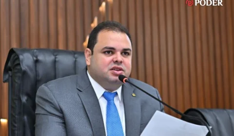 “Deputados estão mais preocupados com o jogo do Flamengo do que em votar”, diz Roberto Cidade