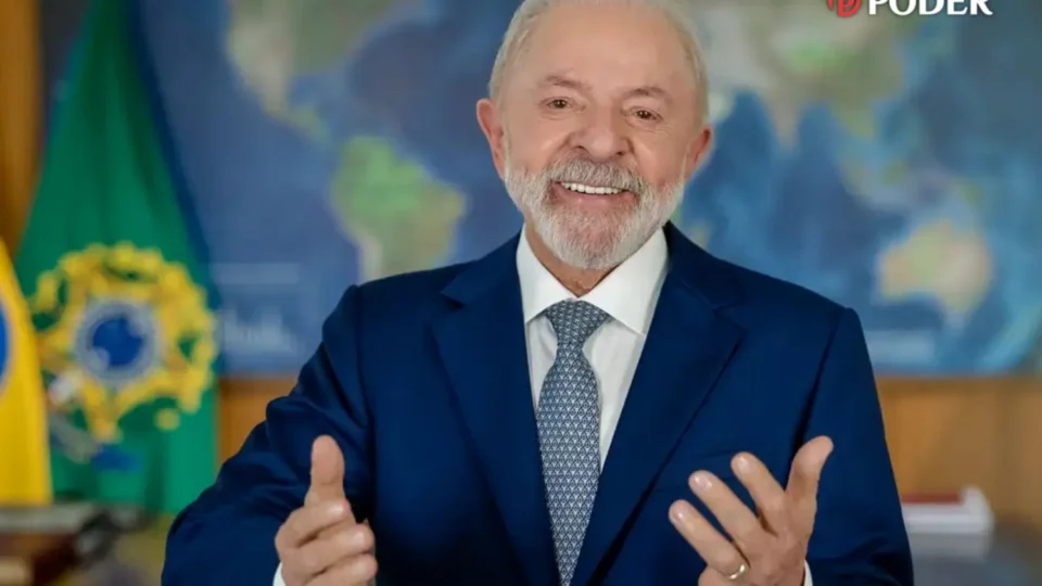 Lula anuncia isenção do IR até R$5 mil e afirma que medida corrige privilégios históricos