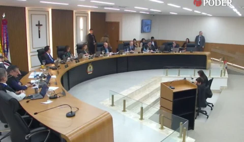 Contas de 2024 da Prefeitura de Manaus entram em julgamento no TCE-AM, mas decisão é adiada