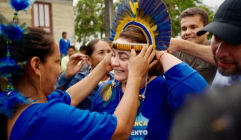 Professora Maria do Carmo dá início ao projeto ‘Mudança em Movimento’ em viagem pelo Alto Solimões