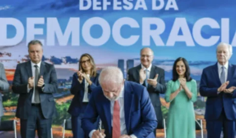 Lula veta integralmente projeto que previa redução de penas dos condenados pelo 8 de janeiro