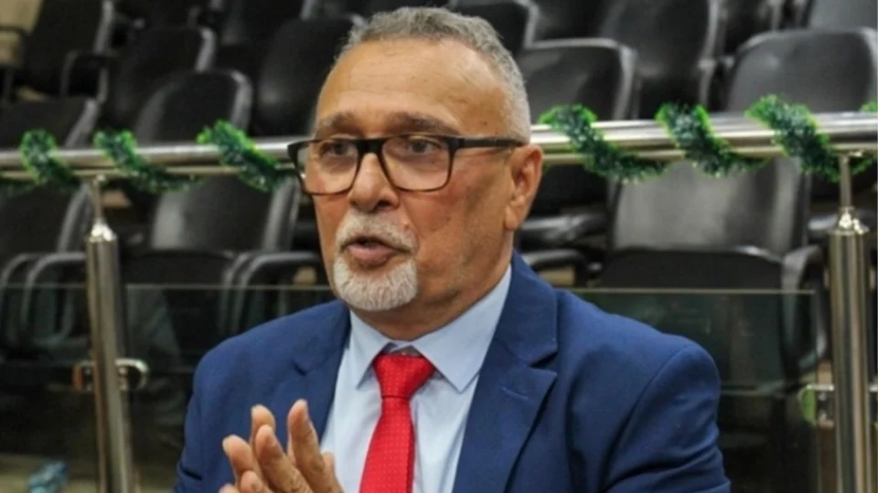 Justiça Eleitoral cassa mandato de vereador em Itacoatiara por fraude à cota de gênero