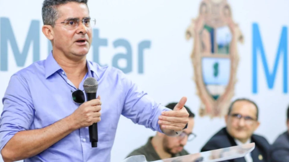 Sob críticas, David Almeida diz que não governa por likes e minimiza ataques à gestão