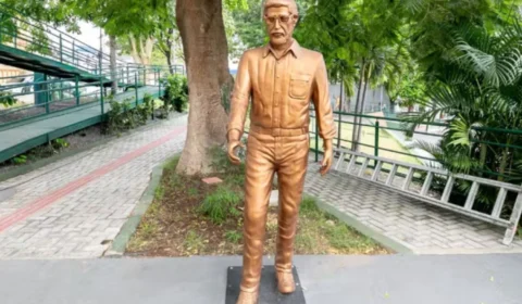 Memorial de Dante de Oliveira é retirado em Cuiabá no dia da morte da mãe do ex-governador