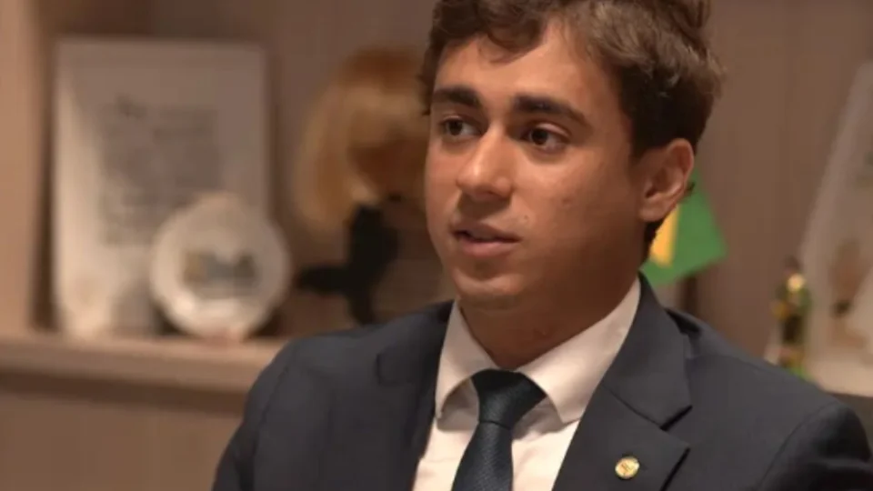 Nikolas Ferreira inicia caminhada de Minas a Brasília em protesto contra decisões do STF