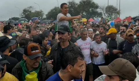 Apoiadores de Bolsonaro fazem ato em Brasília após caminhada de sete dias de MG a Brasília