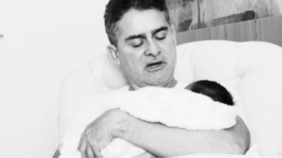 “Vou cuidar da minha família”, diz David Almeida ao anunciar afastamento da Prefeitura