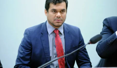 Ex-deputado que apoiou impeachment de Dilma se filia ao PT e projeta disputa pelo governo de Rondônia