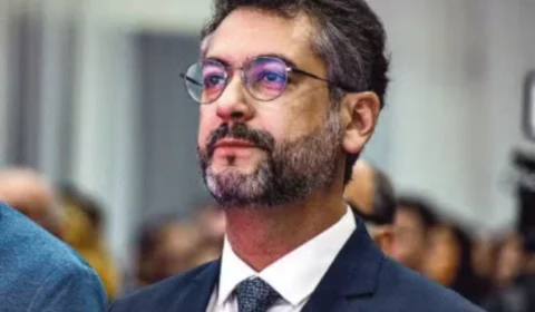 No Amapá, Clécio Luís sinaliza judicialização do Orçamento e escancara crise com a Assembleia Legislativa