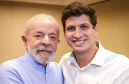 Aliado de Lula, o prefeito João Campos deve ter pedido de impeachment analisado nesta terça em sessão legislativa