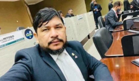 Rosinaldo Bual registra presença na CMM, mas não aparece no plenário após retorno ao mandato