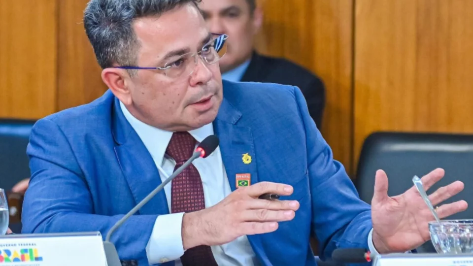 Após filiação ao PP, Tadeu de Souza divulga nota e defende “mais pontes do que muros” no Amazonas