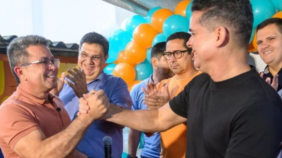 “Faz parte do jogo político”, diz David Almeida sobre filiação de Tadeu ao PP