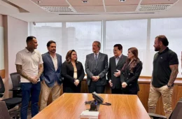 Salazar participa de agenda nacional com Flávio Bolsonaro e sinaliza alinhamento com o PL Amazonas para 2026