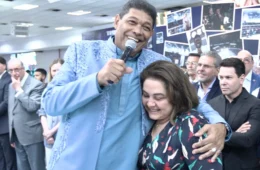 Maria do Carmo recebe ‘benção’ de Valdemiro Santiago para concorrer ao Governo do AM