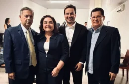 Maria do Carmo grava inserções do PL em Brasília ao lado de Flávio Bolsonaro