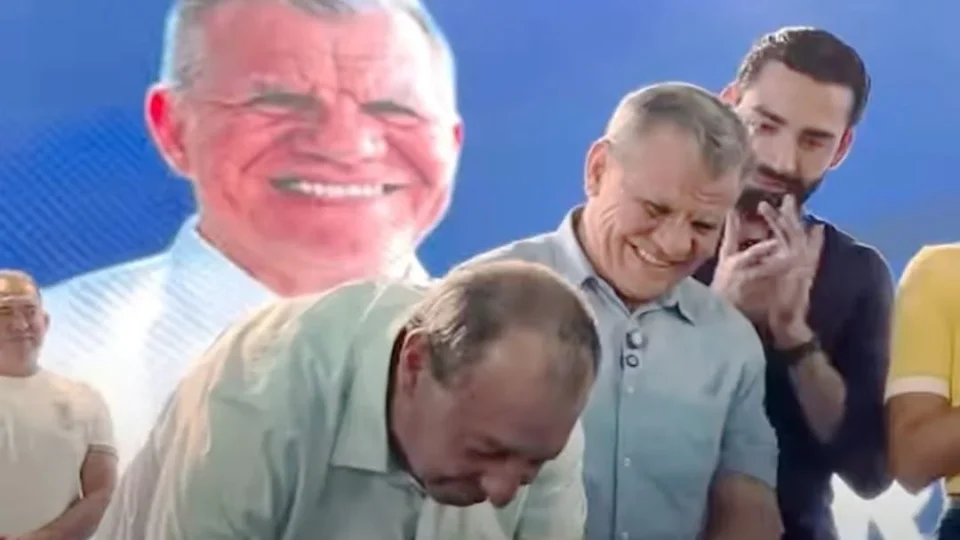 No Morro da Liberdade, Bosco Saraiva se filia ao PSD e manda recado: ‘Esse pedaço aqui tem dono’