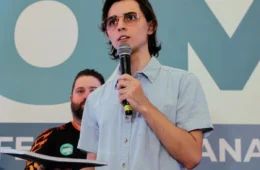 Amom Mandel rebate críticas e nega aliança de submissão a Silas Câmara: ‘Somos concorrentes’