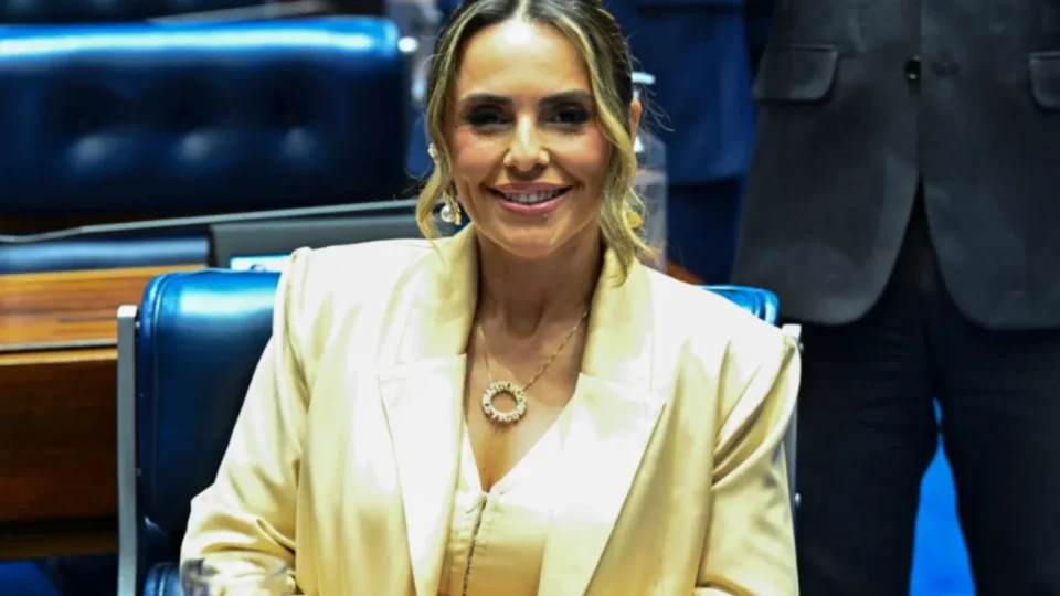 Roberta Acioly assume cadeira no Senado após saída de Mecias de Jesus para o TCE de Roraima