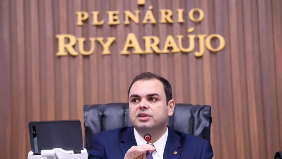 Roberto Cidade propõe articulação entre governo e setor para reduzir impacto da alta dos combustíveis no Amazonas