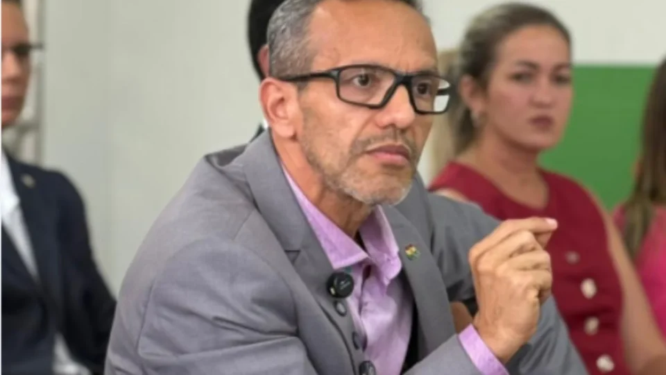 Relatório da prefeitura aponta repasses de R$ 661 mil à comunicação e é enviado à PF em meio à crise política em Macapá