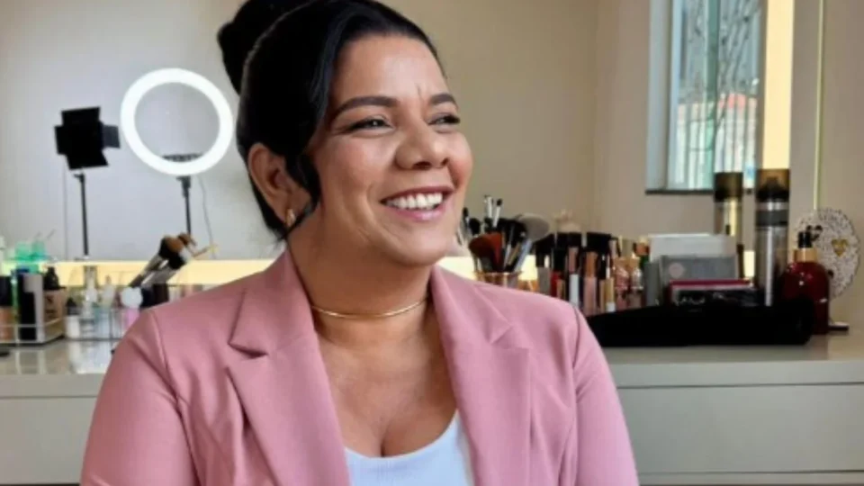 Prefeita de Nova Olinda do Norte é multada em R$ 22,7 mil pelo TCE-AM por irregularidades em licitações