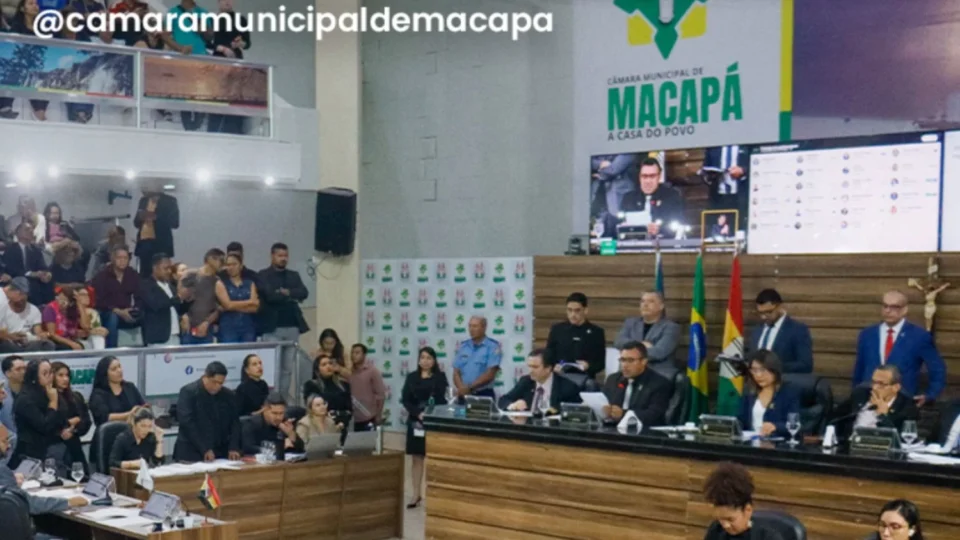 Câmara de Macapá aprova aumento de 15% para educação e supera proposta da categoria
