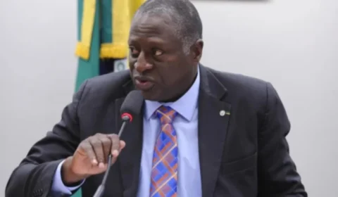 Deputado bolsonarista do RJ transfere título para concorrer ao Senado em RR