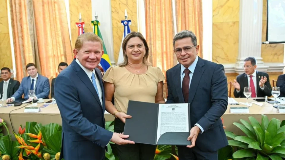 Regularização fundiária em Lábrea encerra espera de 140 anos, destaca vice-governador