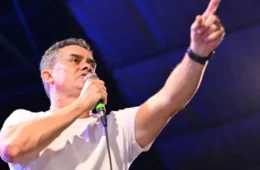 ‘Tenho cinco partidos aliados’, revela David Almeida ao projetar ida ao segundo turno