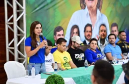 Deputada Débora Menezes participa de agenda do PL em Maués
