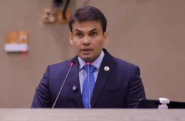 ‘Não vou aplaudir encenação’: Coronel Rosses boicota renúncia de David Almeida e chama plano para o governo de ‘burrice’