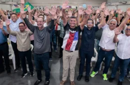 ‘Unção” Pragmática’: Omar Aziz avança sobre o voto evangélico e isola adversários