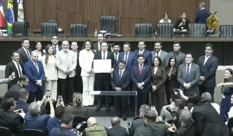 Roberto Cidade assume Governo do Amazonas com foco na estabilidade: “Meu compromisso é a governabilidade”