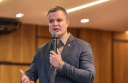 Rodrigo Sá desiste de pré-candidatura ao Senado após anúncio de Wilson Lima