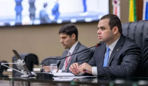 Governador interino sanciona lei que regulamenta eleição indireta no Amazonas