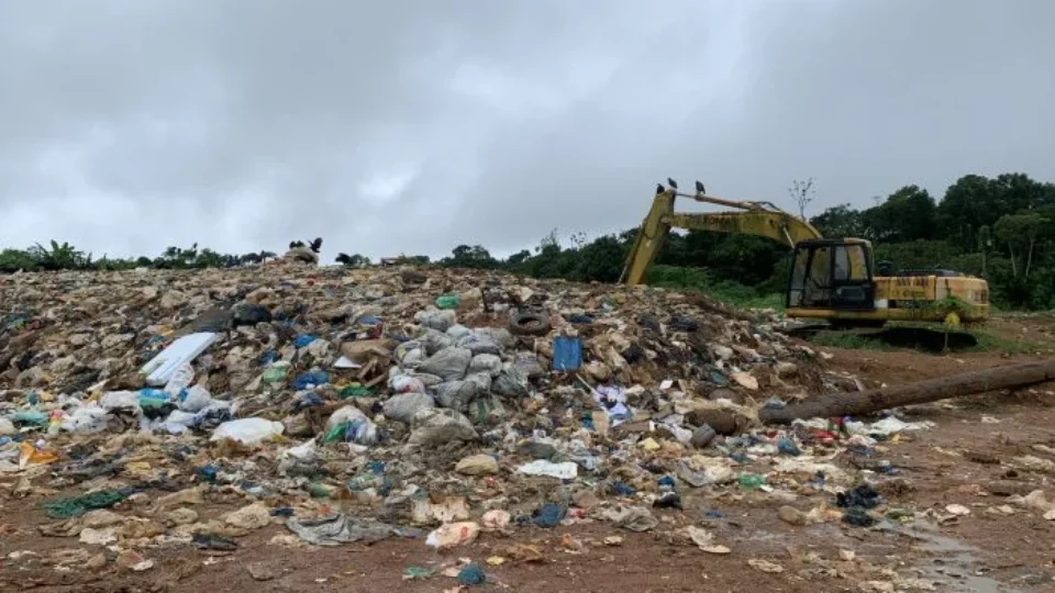 Prefeitura de Iranduba é multada em R$ 1,5 milhão por descaso com lixão