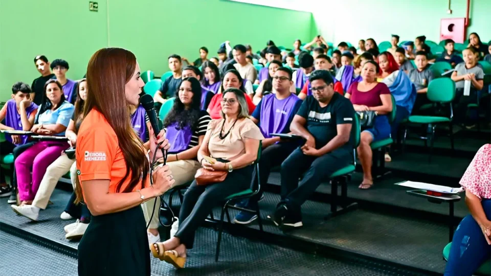 Proteção infantil: Débora Menezes destaca rigor da Lei 7.907/2025 no Amazonas
