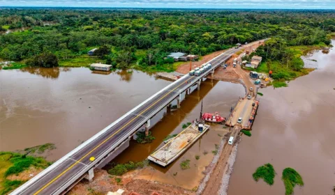 Ponte sobre rio Autaz Mirim na BR-319 é liberada antes do prazo após testes de carga, diz Dnit