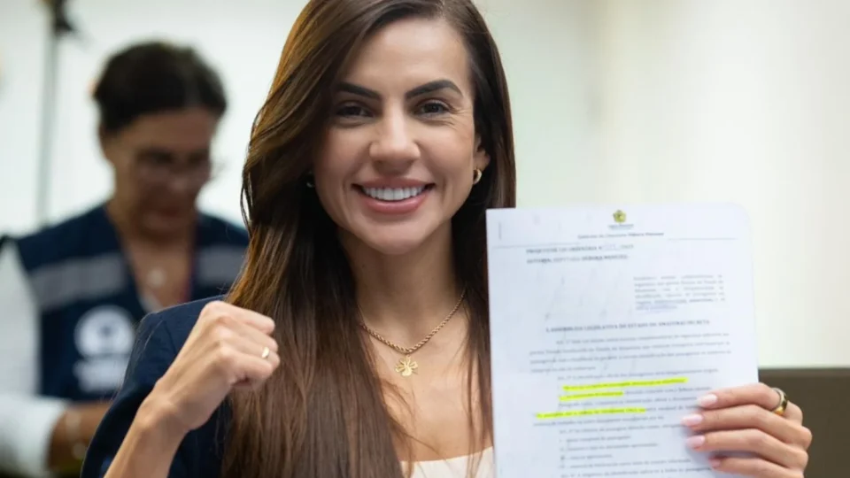 Estado do Amazonas impõe controle rigoroso sobre transporte fluvial de menores sob a Lei de Débora Menezes