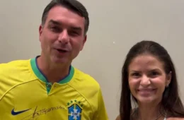 Em RR, Gerlane Baccarin oficializa filiação ao PL em ato com Flávio Bolsonaro