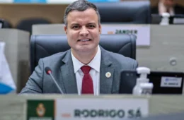 Wilson Lima oficializa Rodrigo Sá como pré-candidato ao Senado em evento de filiação