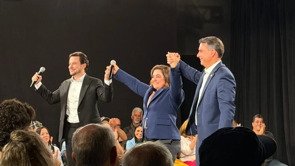 Com Flávio Bolsonaro, Maria do Carmo abre ofensiva do PL na TV focada no eleitorado feminino