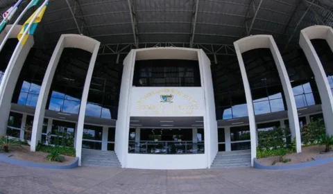 Deputados de Roraima gastam R$ 1,2 milhão em viagens; parlamentares alegam alto custo logístico e agendas técnicas