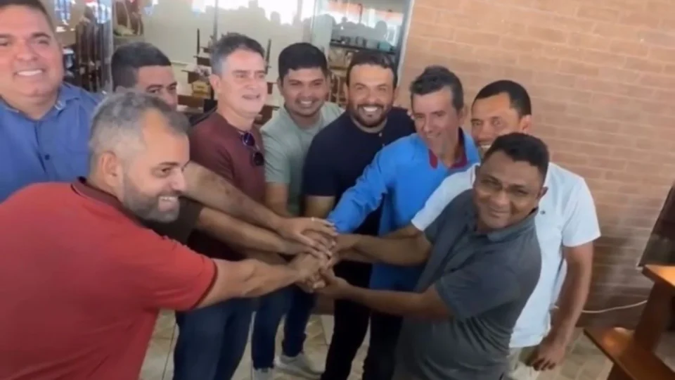 David Almeida inicia ‘caravana’ pelo interior e testa força na Região Metropolitana