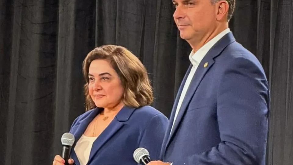 Maria do Carmo desmente boatos e confirma pré-candidatura ao Governo do AM